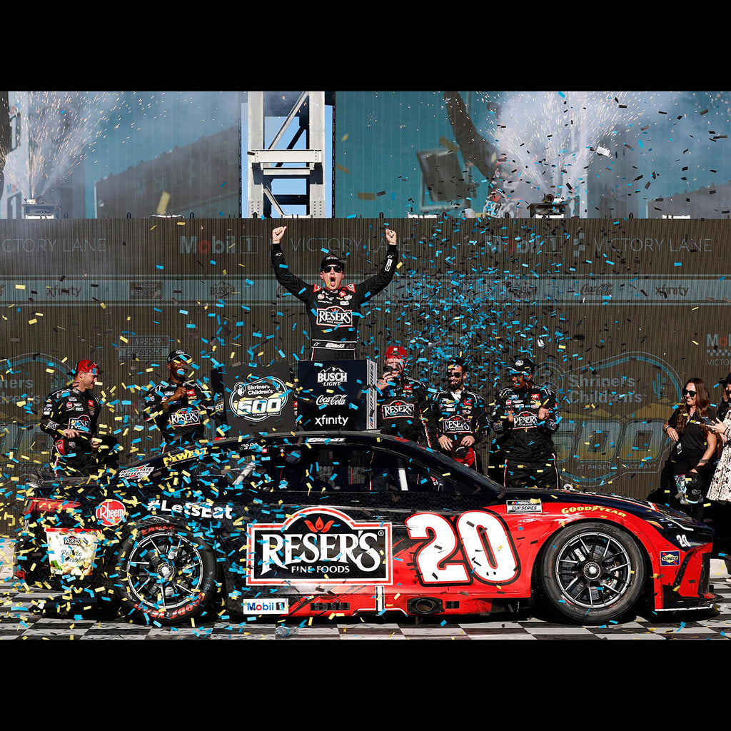 Christopher Bell ELITE Phoenix Race Win 1:24 2025 Diecast Car #20 Reser's NASCAR