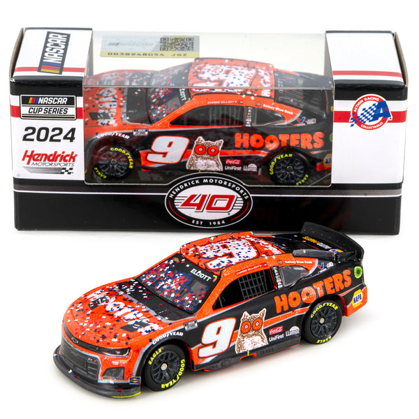 Chase Elliott Texas Race Win 1:64 Standard 2024 Diecast Car Hooters #9 NASCAR