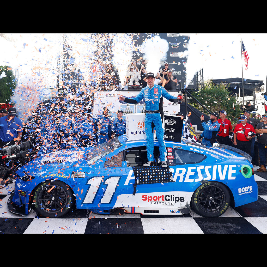 Denny Hamlin Dover Race Win 1:24 Standard 2025 Diecast Car #11 Progressive NASCAR