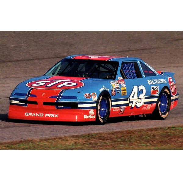 Erik Jones North Wilkesboro Throwback to 1992 Richard Petty STP 1:24 ELITE 2023 Diecast Car #43 NASCAR
