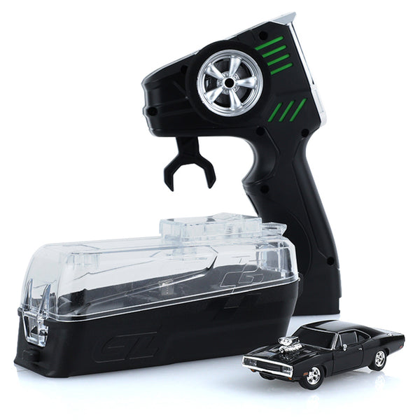 Greenlight 1:64 The Fast & The Furious "Dom's 1970 Charger" Remote Controlled Diecast In Motion Combo Set
