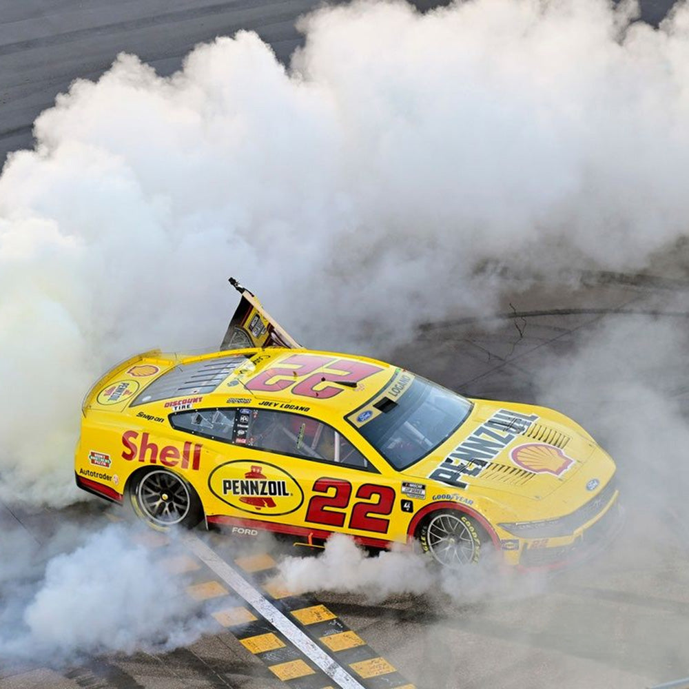 Joey Logano Phoenix Championship Race Win 1:64 Standard 2024 Diecast Car #22 Shell Pennzoil