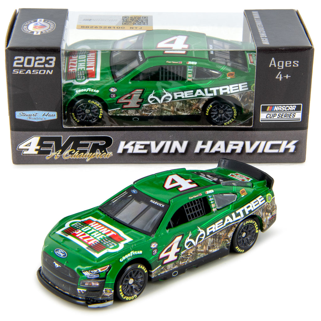 Kevin Harvick Hunt Brothers / Realtree Green 1:64 Standard 2023 Diecast Car #4 NASCAR