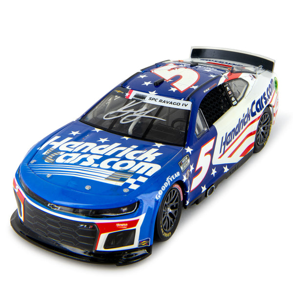 Kyle Larson Autographed HendrickCars Patriotic Salutes 1:24 Standard 2022 Diecast Car #5 NASCAR