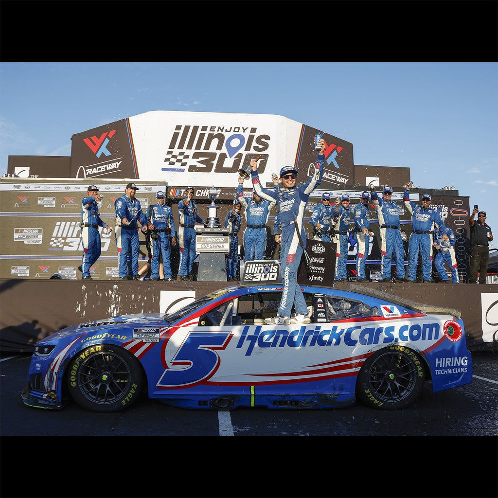 Kyle Larson Gateway WWTR Race Win 1:64 2026 Diecast Chassis Car