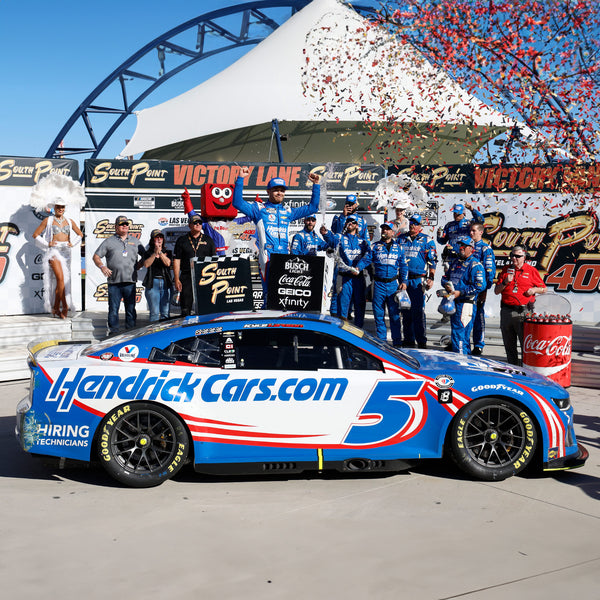 Kyle Larson Las Vegas Race Win 1:64 Standard 2023 Diecast Car #5 NASCAR