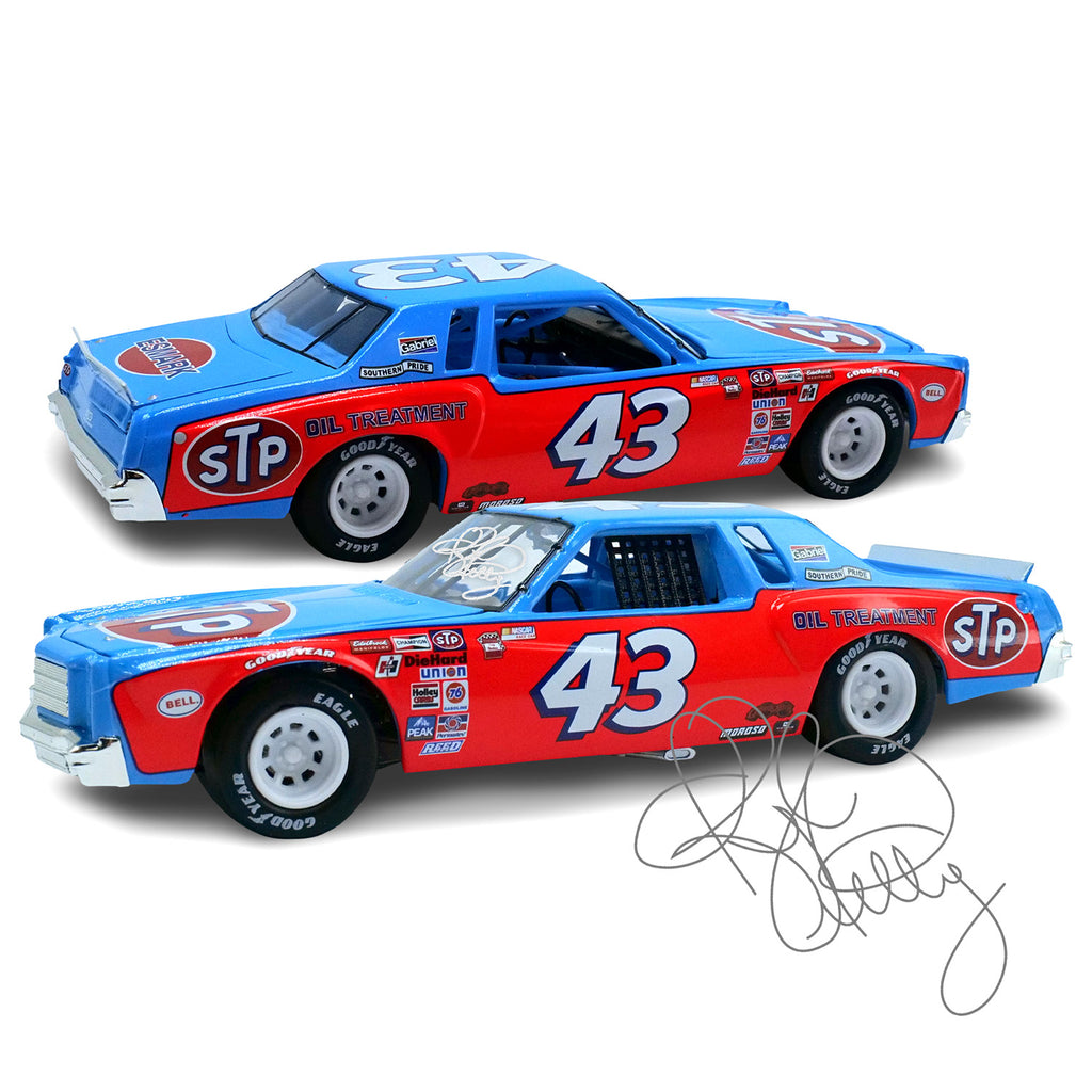 Kyle Petty Autographed STP #43 Petty Swap at Riverside 1:24 Standard 1981 Diecast Car