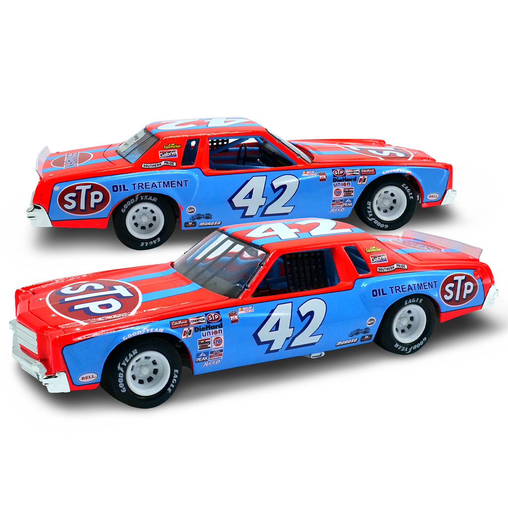 Richard Petty STP #42 Petty Swap at Riverside 1:24 Standard 1981 Diecast Car